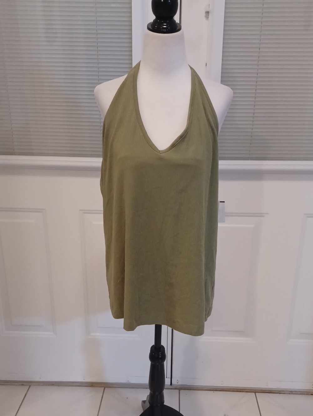 4/$30 New Green Halter Top - Size 4X